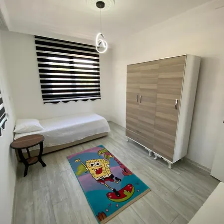 Airport Ercan 公寓